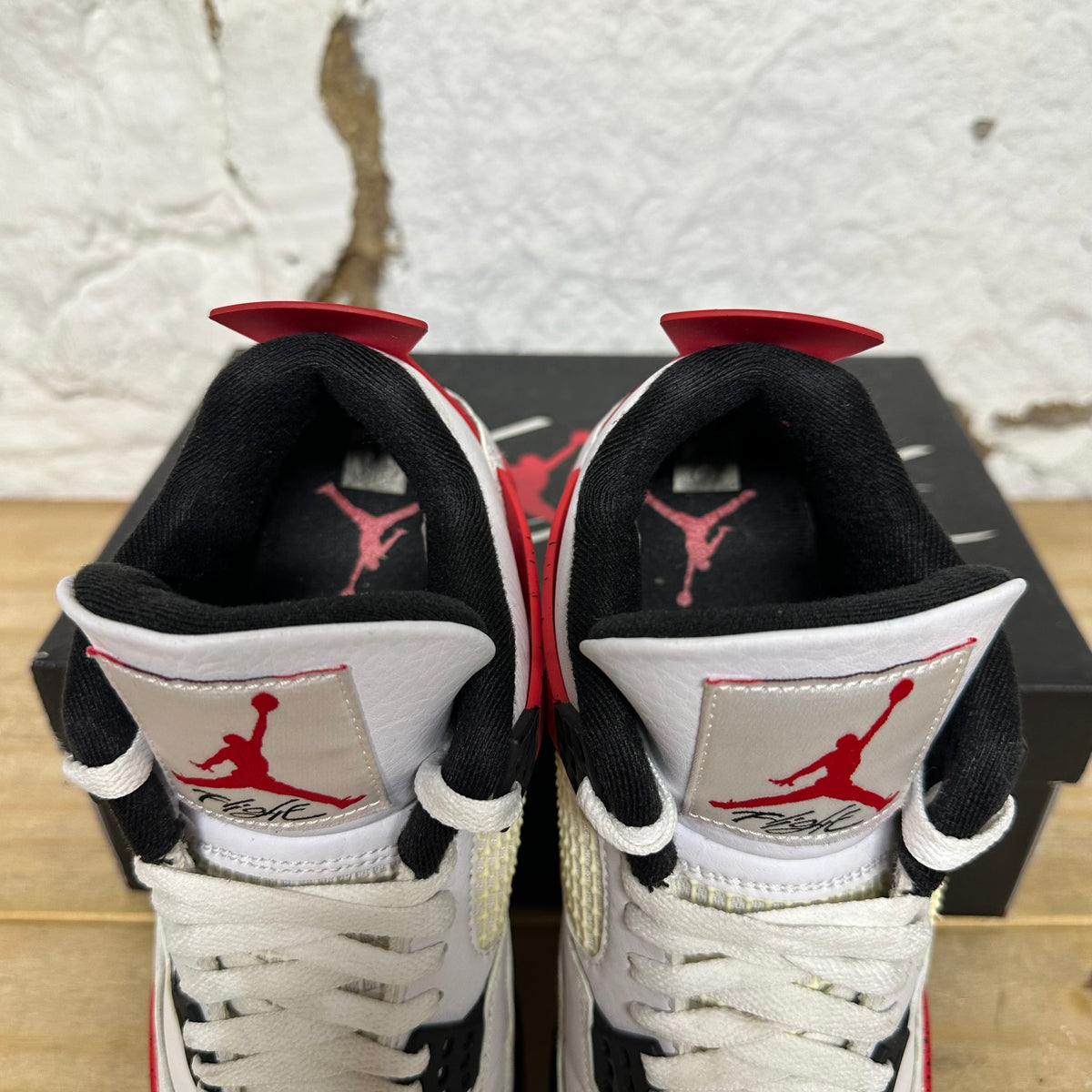 Air Jordan 4 Red Cement Sz 7.5