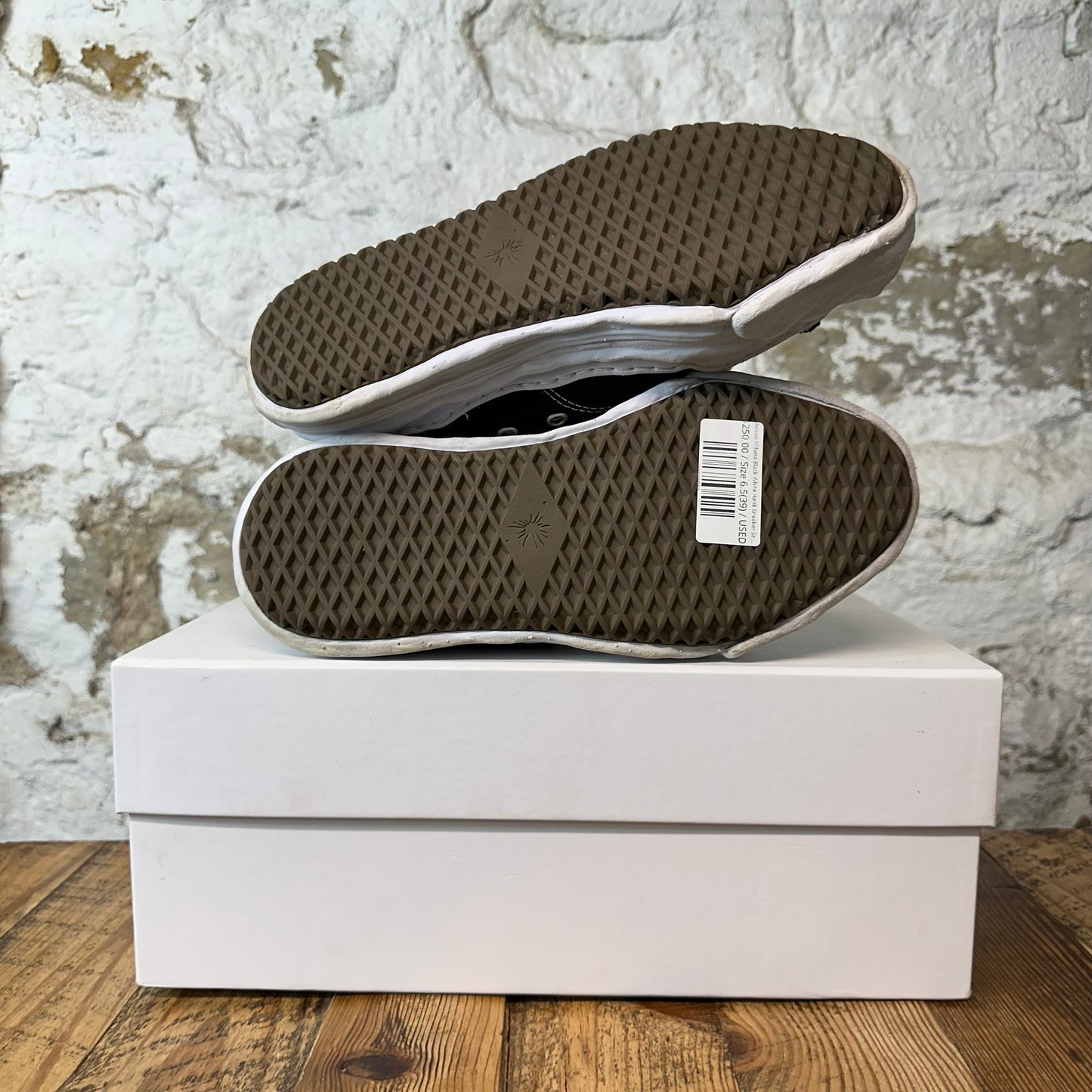 Maison Mihara Black White Hank Sneaker Sz 6.5 (39)