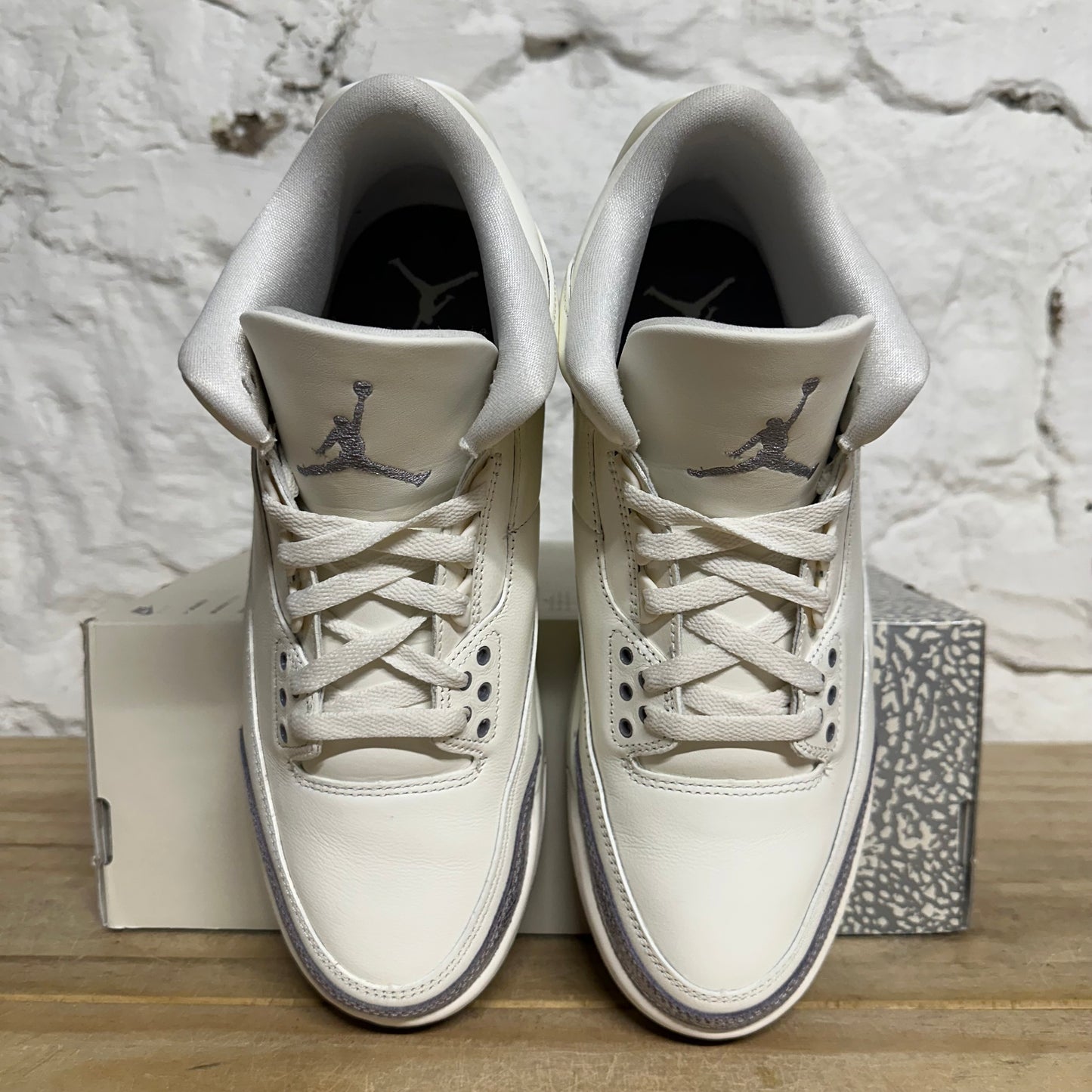 Air Jordan 3 Sail Cement Grey Sz 9 (10.5W)