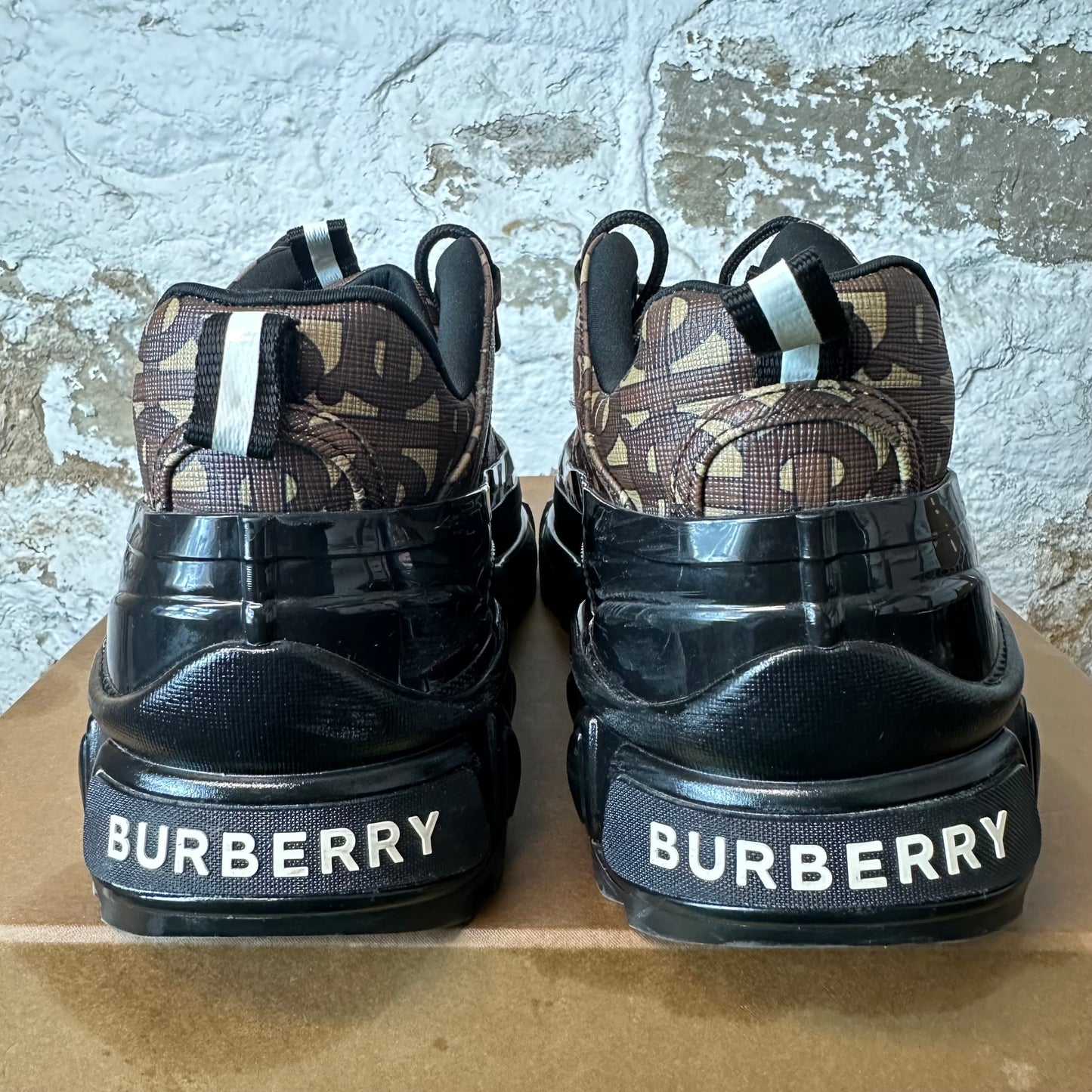 Burberry Arthur Brown Plaid Black Sneaker Sz 12 (45)