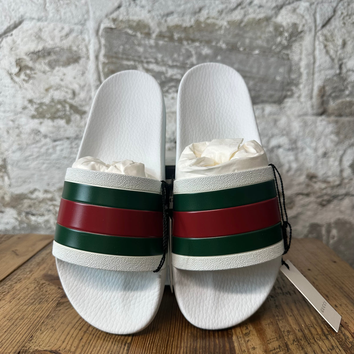 Gucci Pursuit 72 Rubber Slides Sz 7 DS