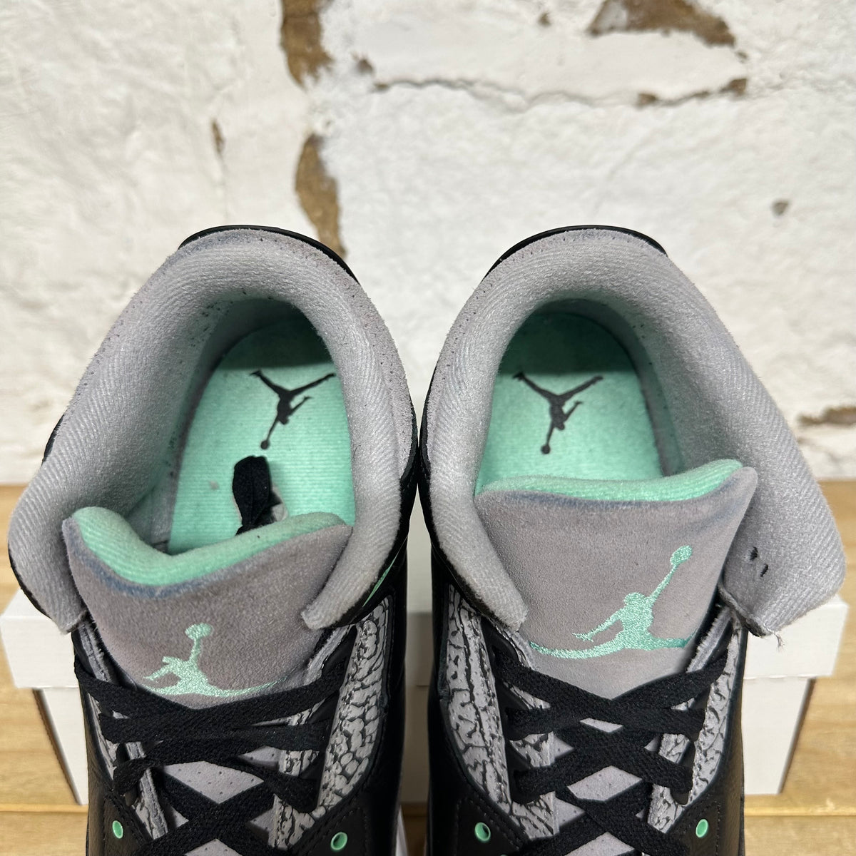 Air Jordan 3 Green Glow Sz 13