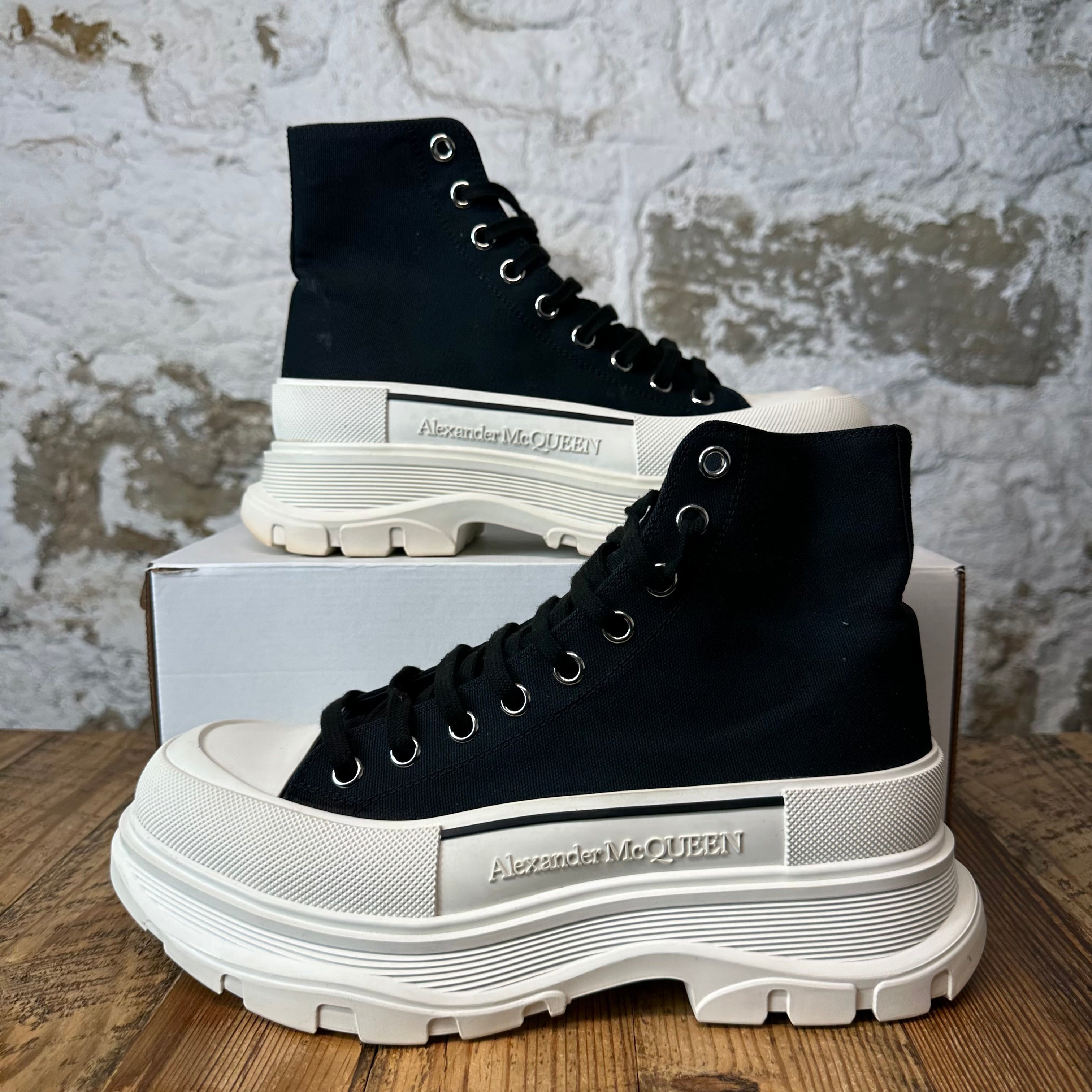 Alexander McQueen Black White Tread Boot Sz 9.5 (42.5)