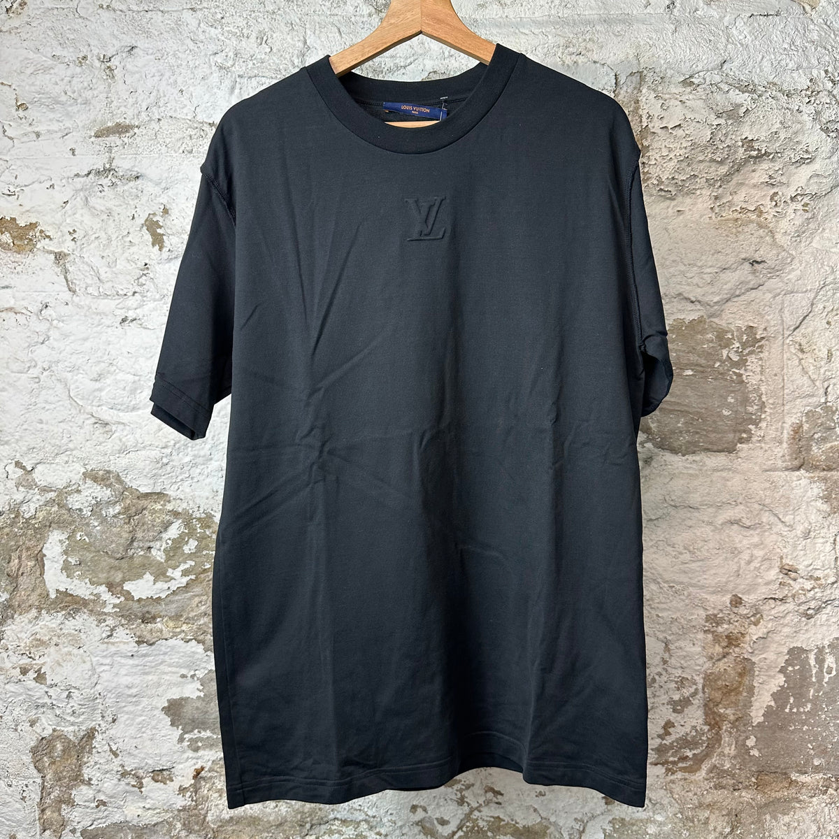Louis Vuitton Embossed Logo Black T-Shirt Sz XL