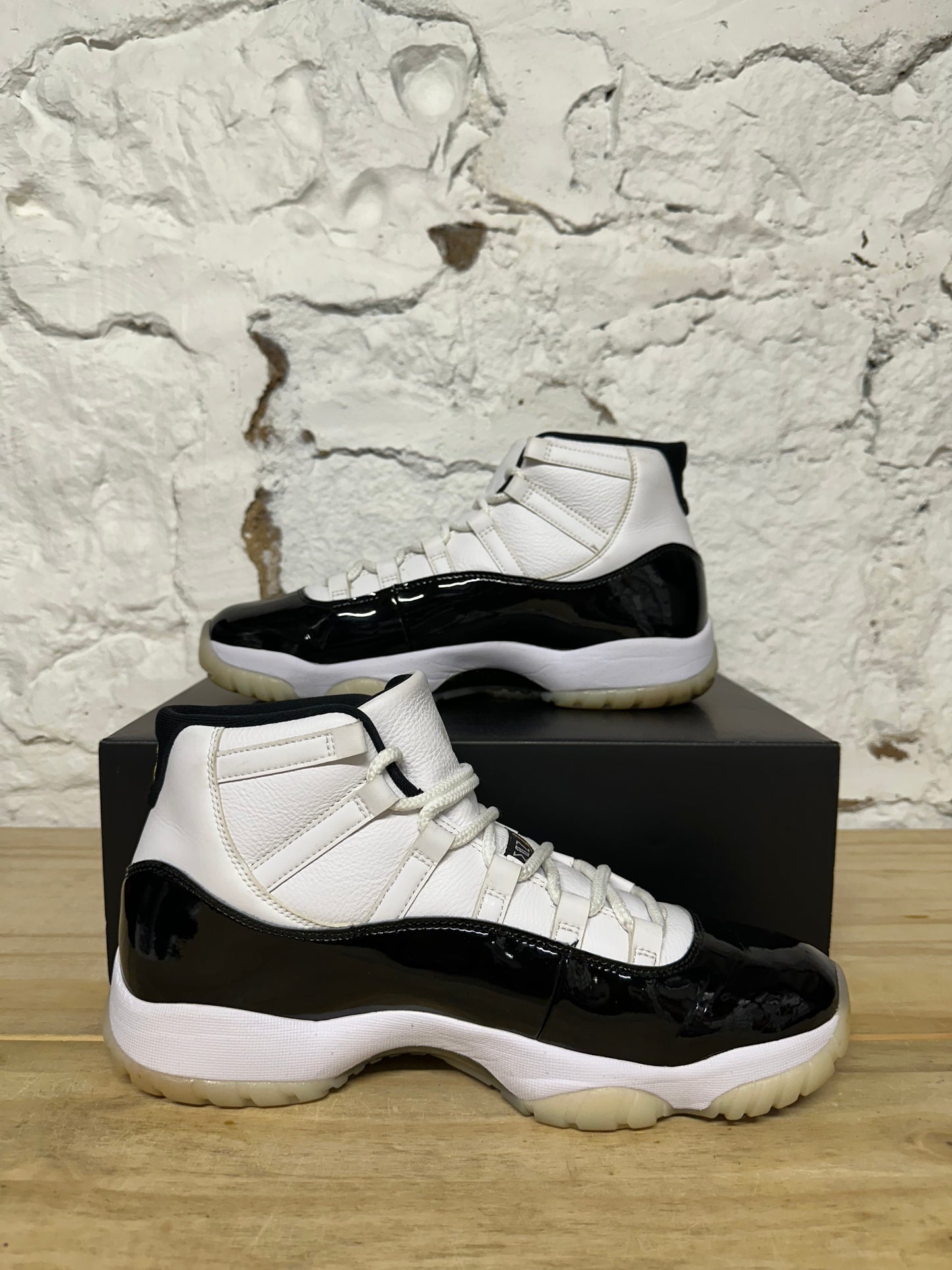 Air Jordan 11 Gratitude Sz 11