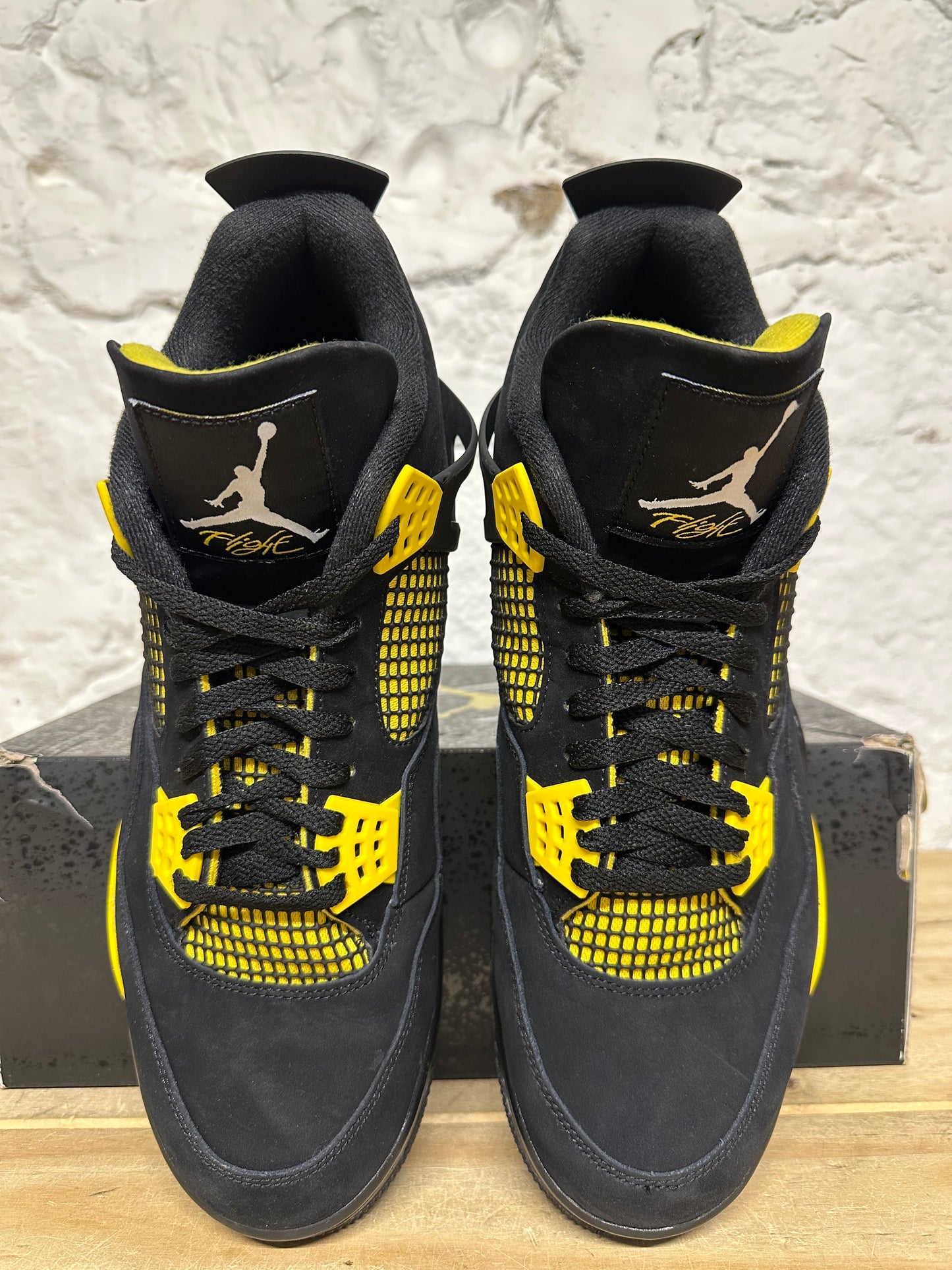 Air Jordan 4 Thunder Sz 13