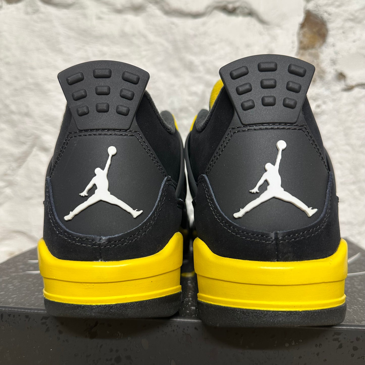 Air Jordan 4 Yellow Thunder Sz 6Y DS