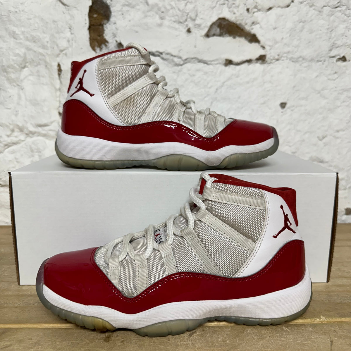 Air Jordan 11 High Cherry (2022) Sz 5.5Y