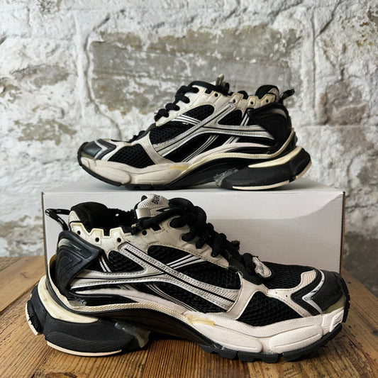 Balenciaga Runner Black White Sneaker Sz 6.5 (39)