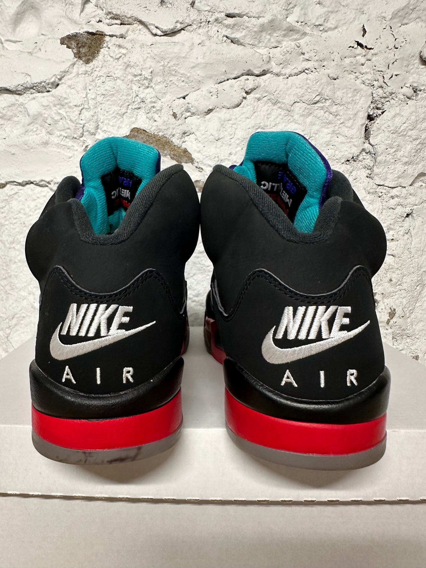 Air Jordan 5 Top 3 Sz 8.5