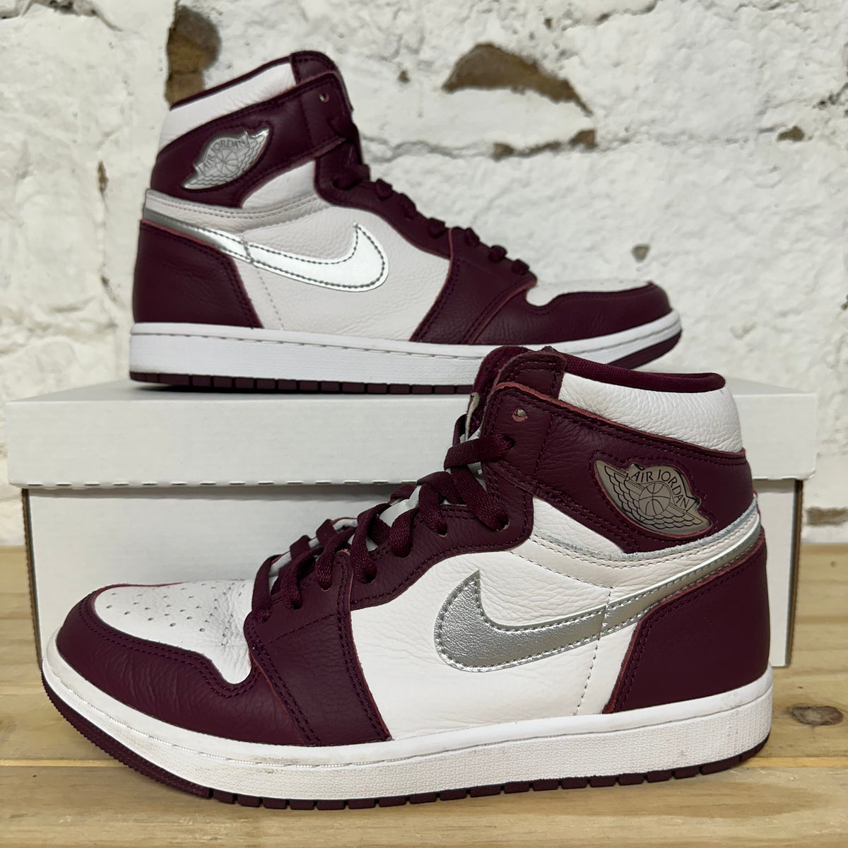 Air Jordan 1 High Bordeaux Sz 9