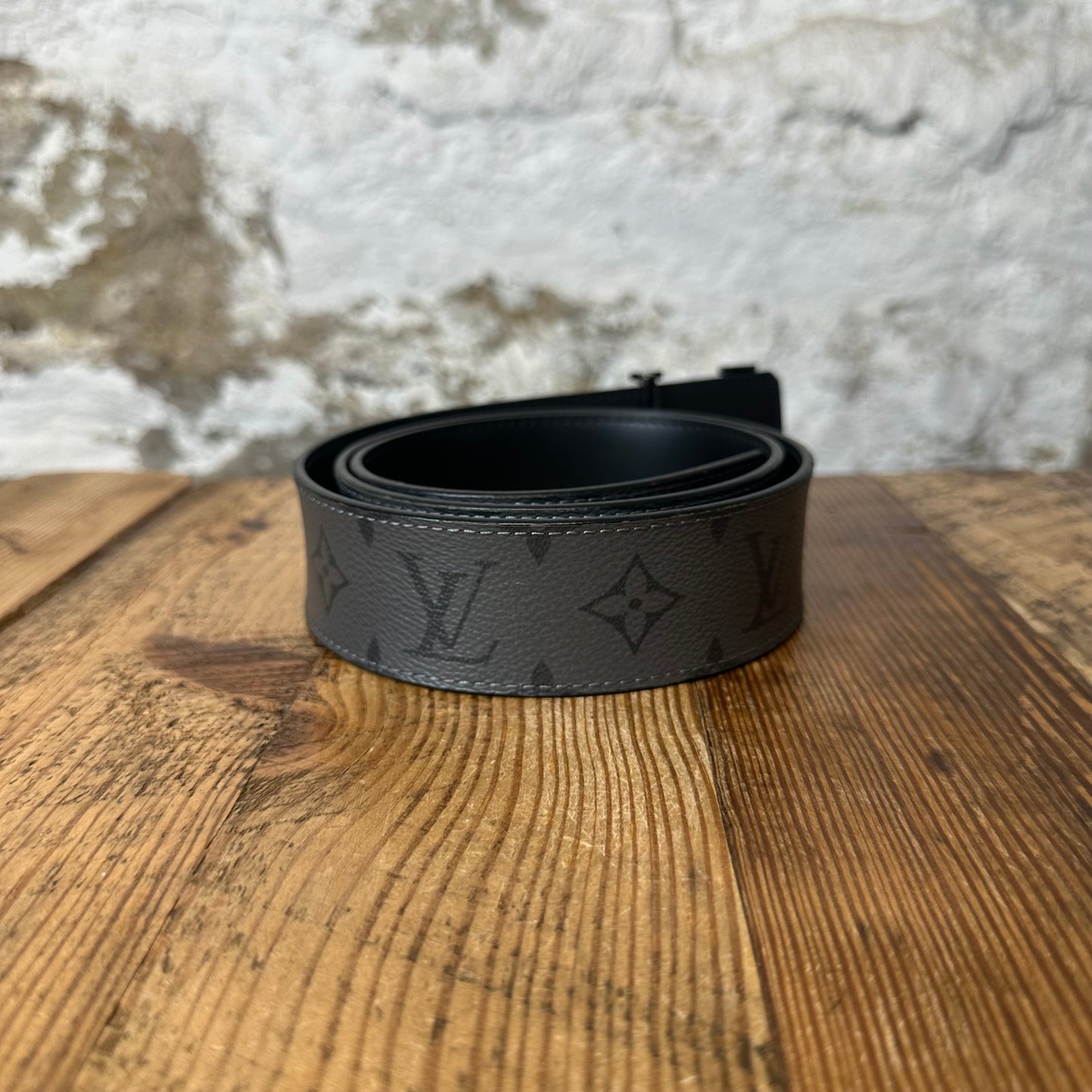 Louis Vuitton Grey Monogram Belt Sz (90/36) W/ Box