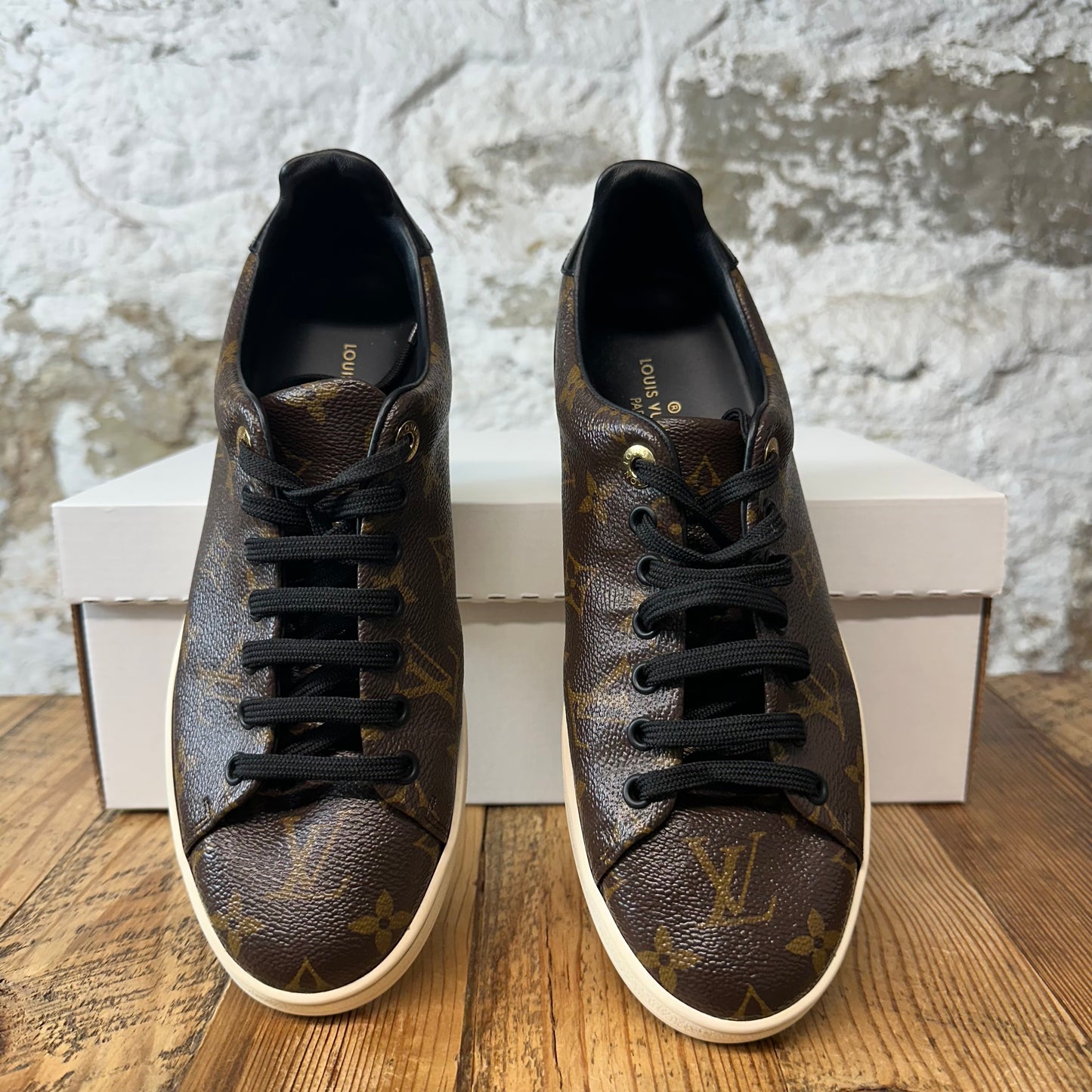 Louis Vuitton Black Patent Brown Monogram Frontrow Sneaker Sz 6 (38)