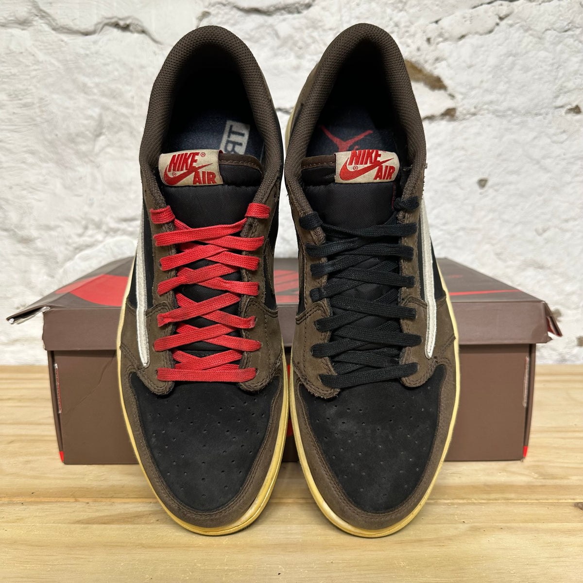 Air Jordan 1 Low Travis Scott Mocha Sz 13