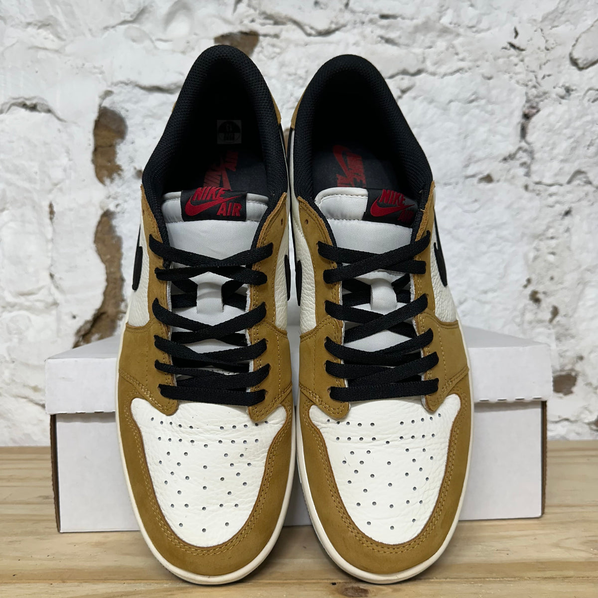 Air Jordan 1 Low Rookie of the Year Sz 13