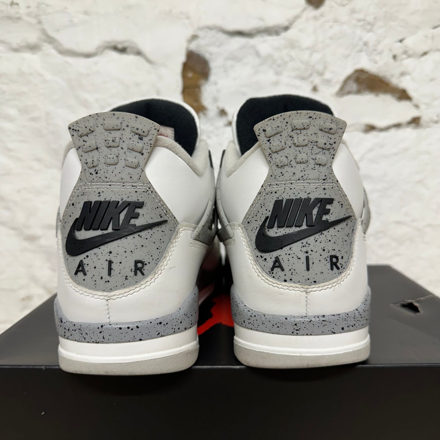 Air Jordan 4 White Cement (2025) Sz 9