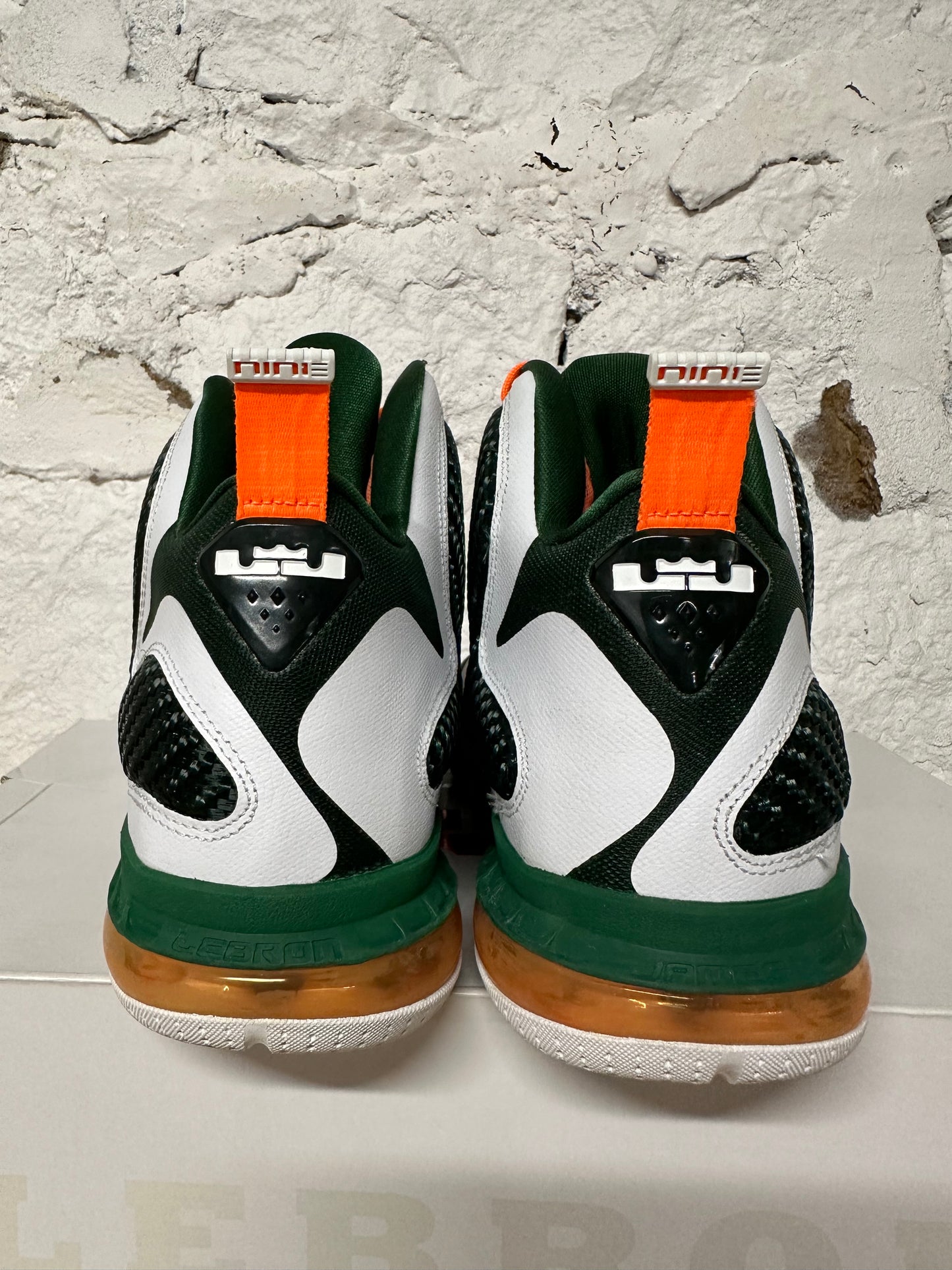 Nike Lebron 9 Miami Hurricanes Sz 11