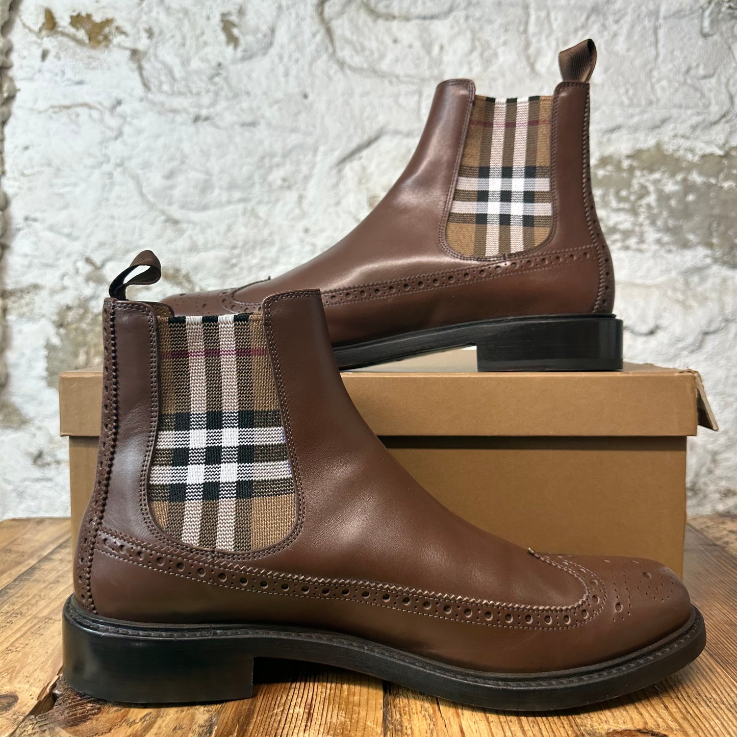 Burberry Vintage Check Brown Chelsea Boot Sz 11 (44)