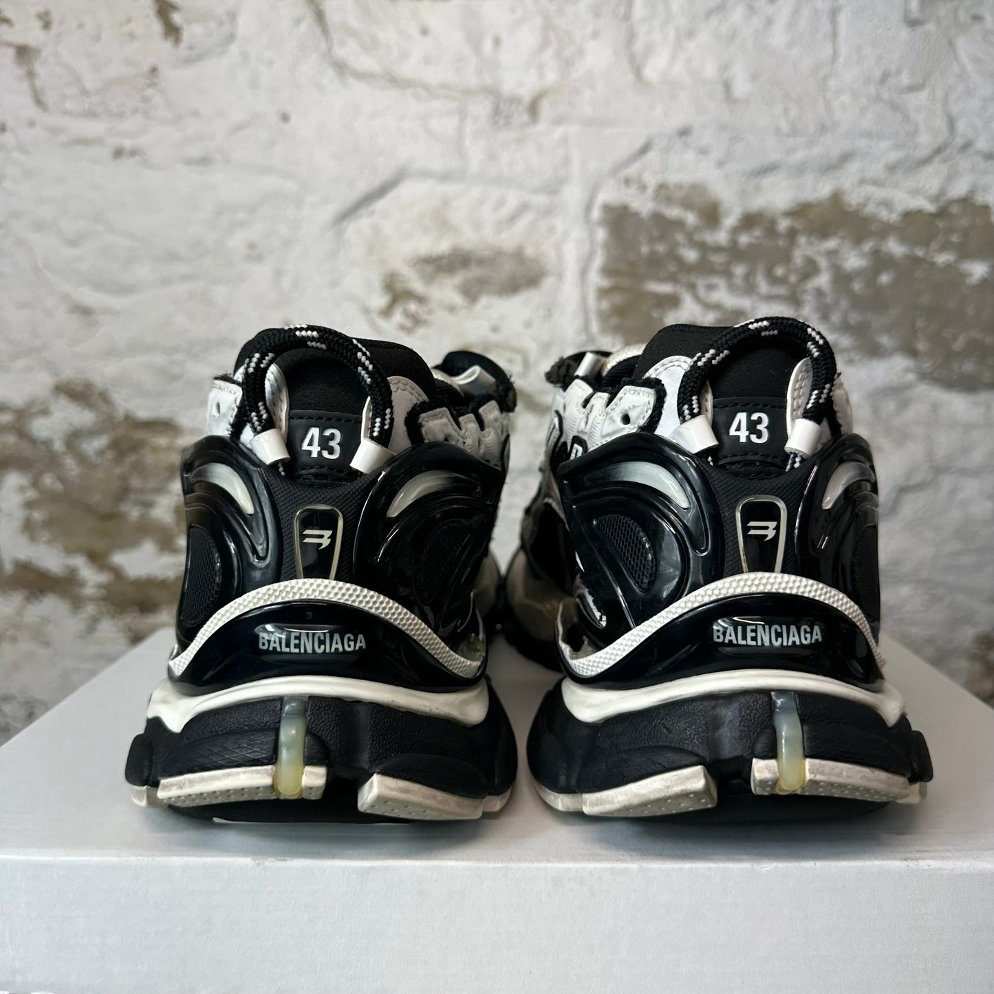 Balenciaga Runner Black White Sneaker Sz 10 (43)