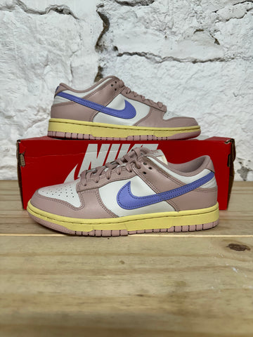 Nike Dunk Low Pink Oxford Sz 6 (7.5W)