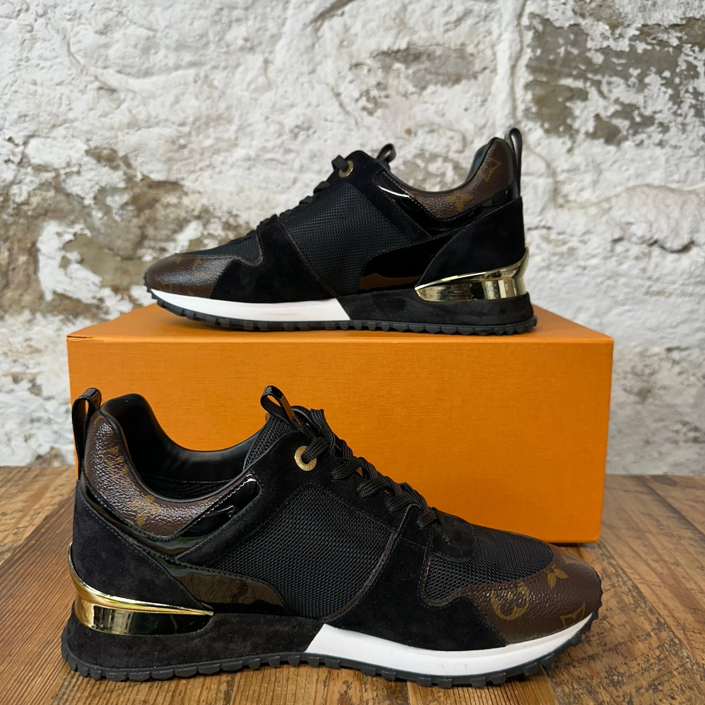 Louis Vuitton Black Brown Runaway Sneaker Sz 8 (39.5LV)