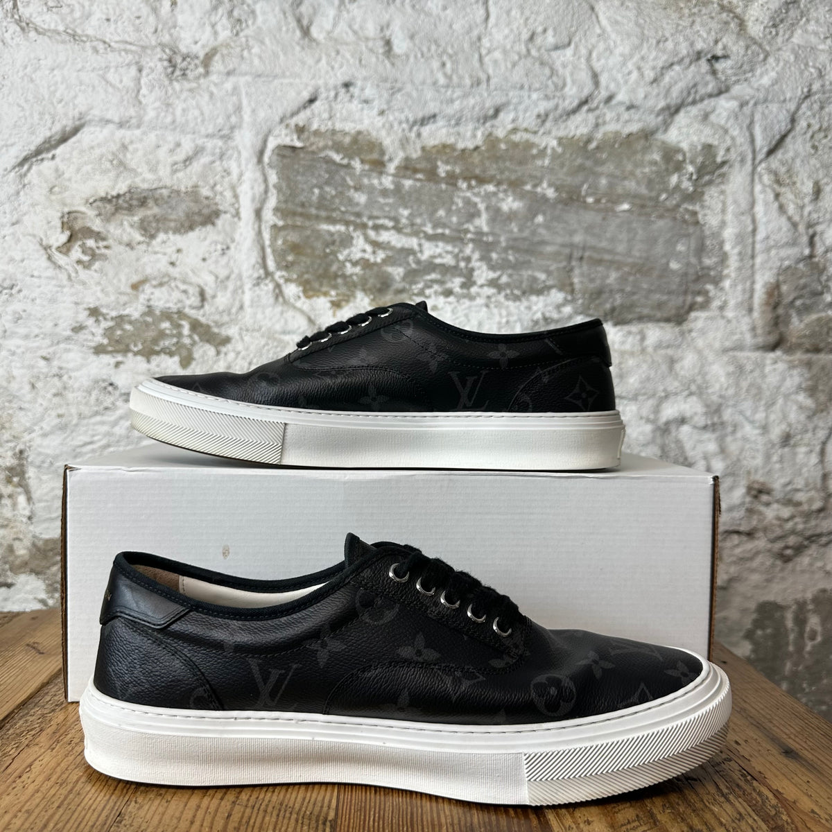 Louis Vuitton Eclipse Monogram Trocadero Sneaker Sz 9.5 (8LV)