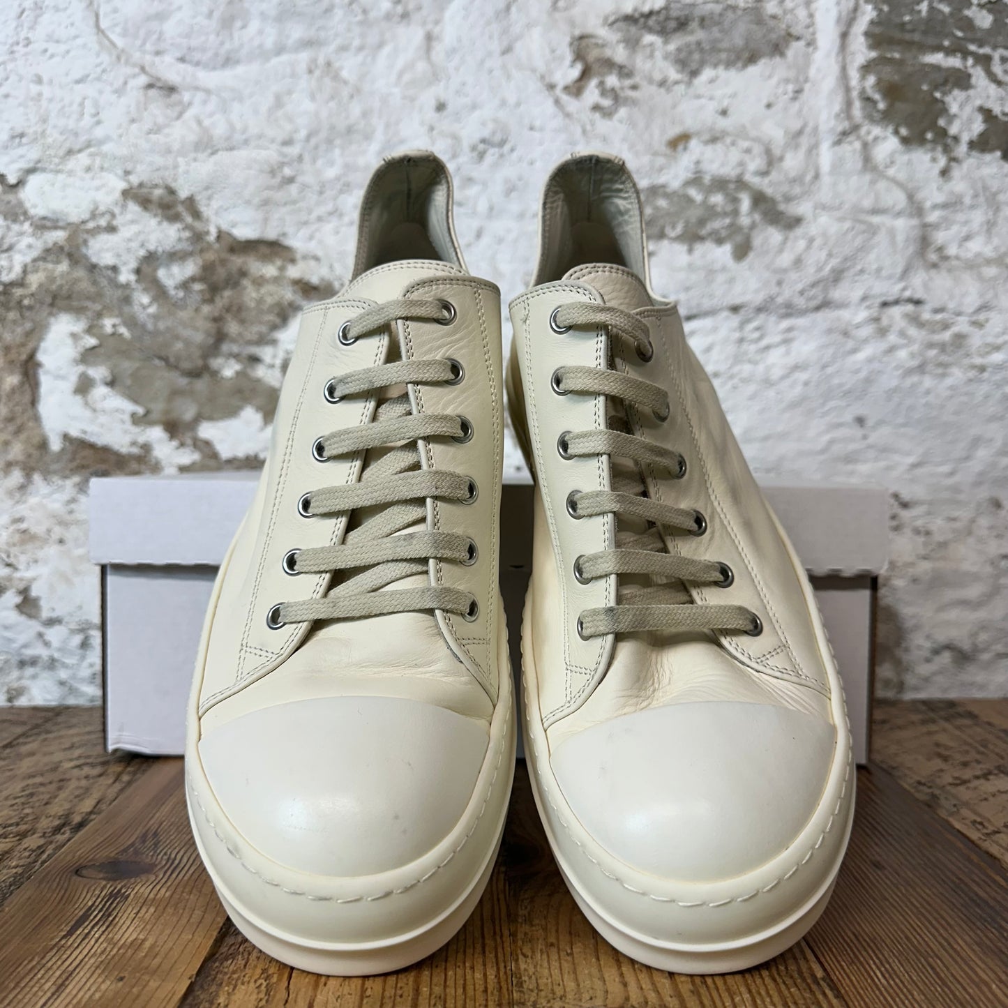 Rick Owens Low Triple Milk Sneaker Sz 9 (42)