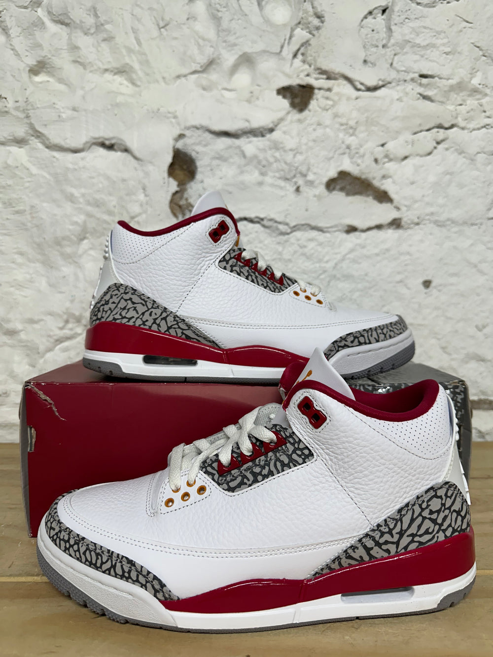 Air Jordan 3 Cardinal Sz 8.5