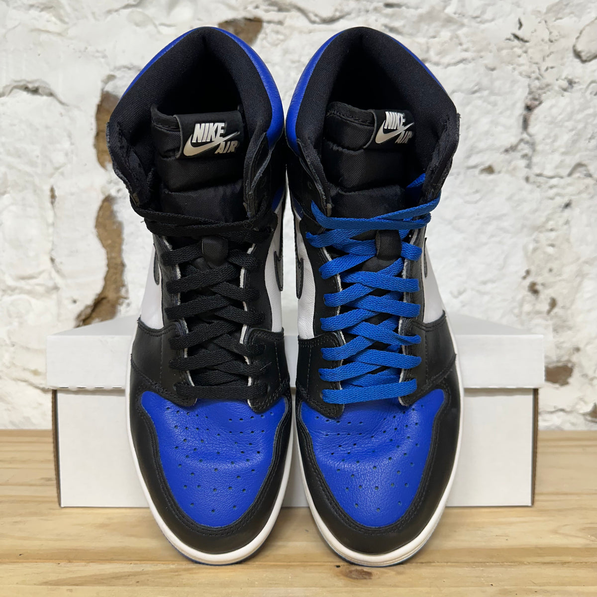 Air Jordan 1 High Royal Toe Sz 11