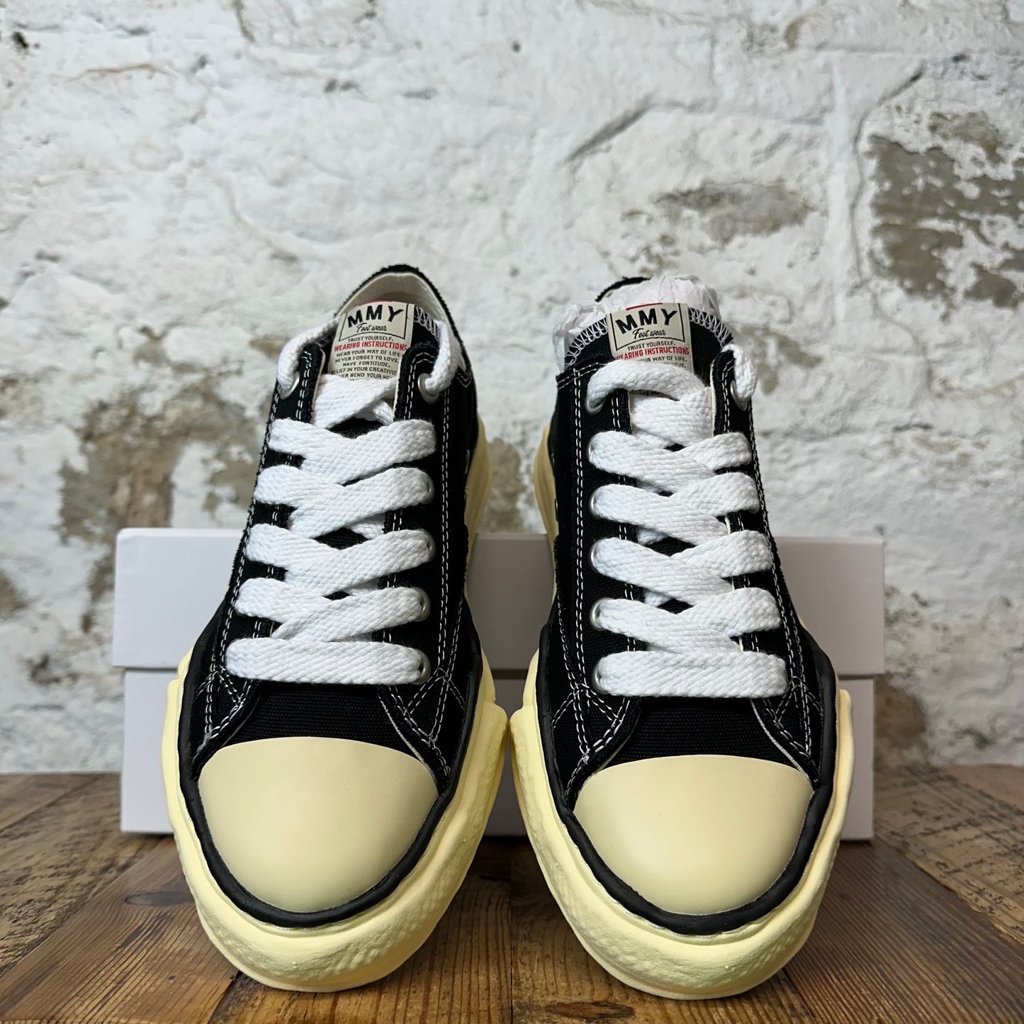 Maison Mihara Black Cream Peterson Sneaker Sz 7 (40) DS