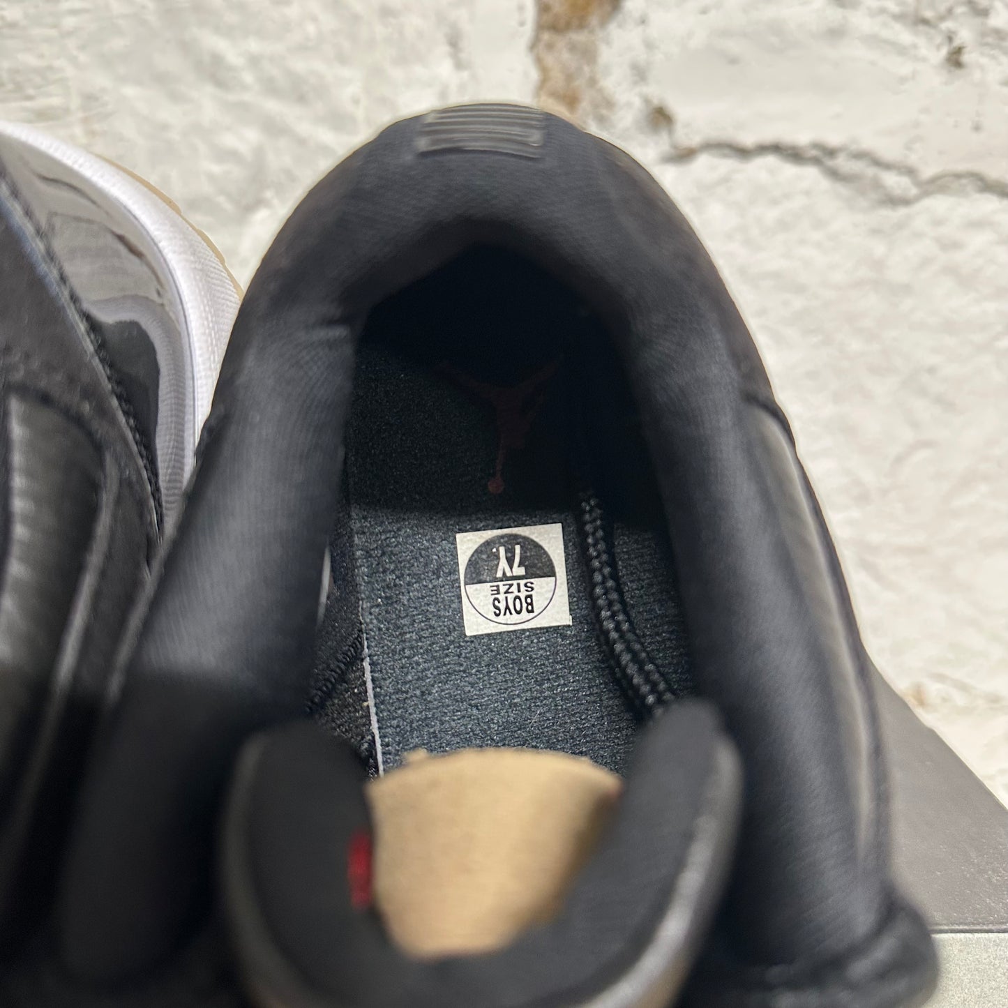 Air Jordan 11 Low 72-10 Sz 7Y