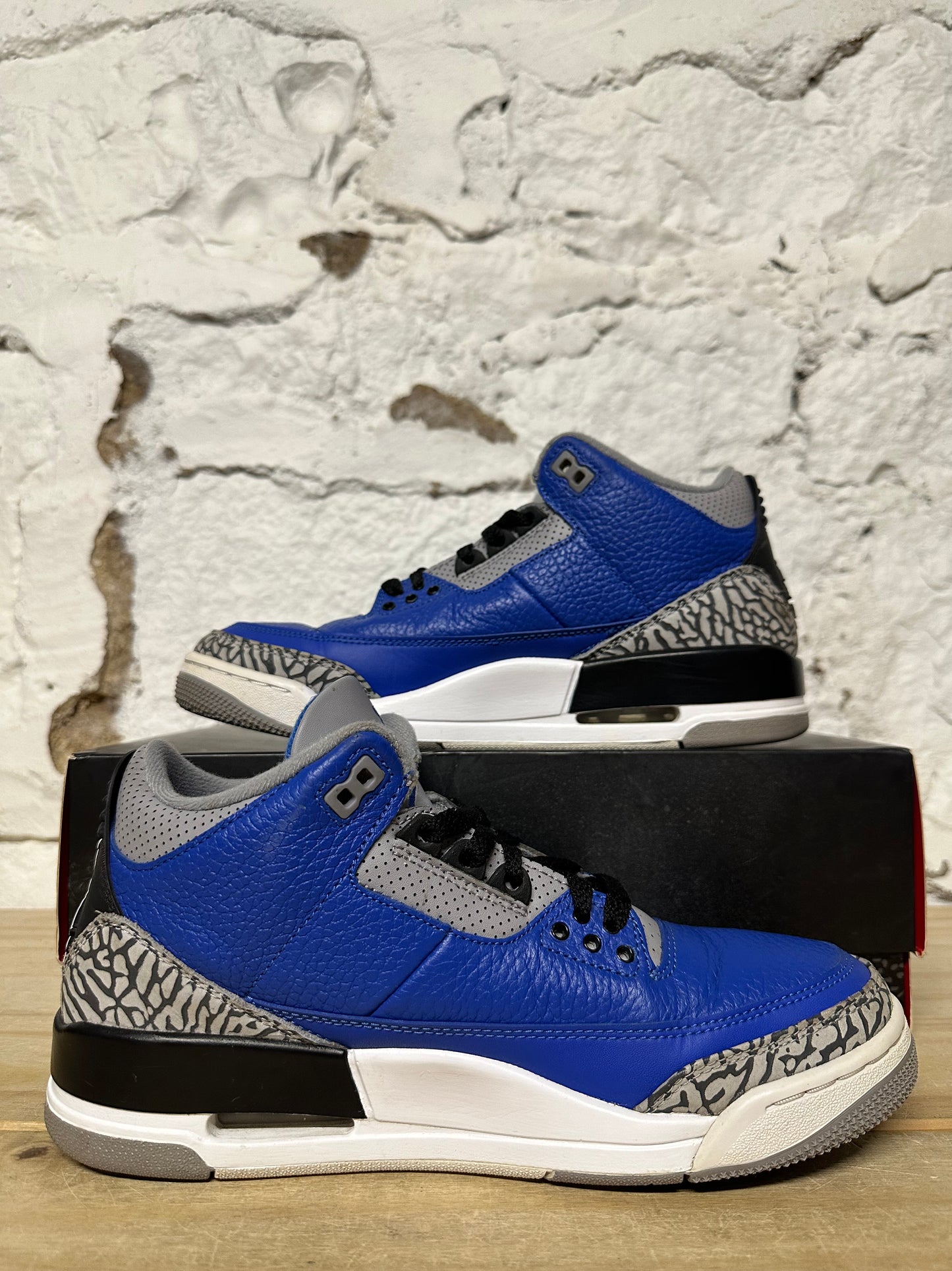 Air Jordan 3 Varsity Royal Cement Sz 8