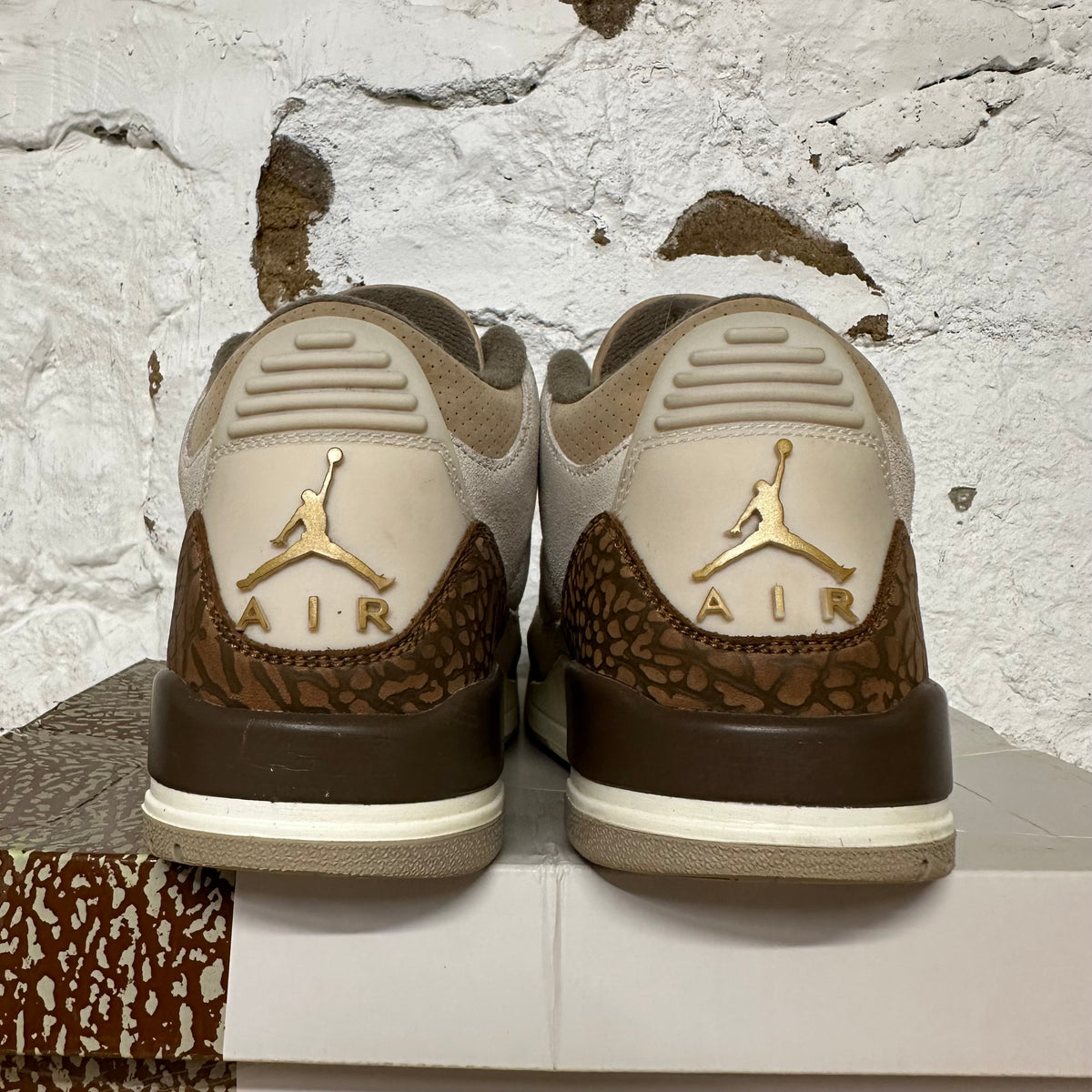 Air Jordan 3 Palomino Sz 8.5