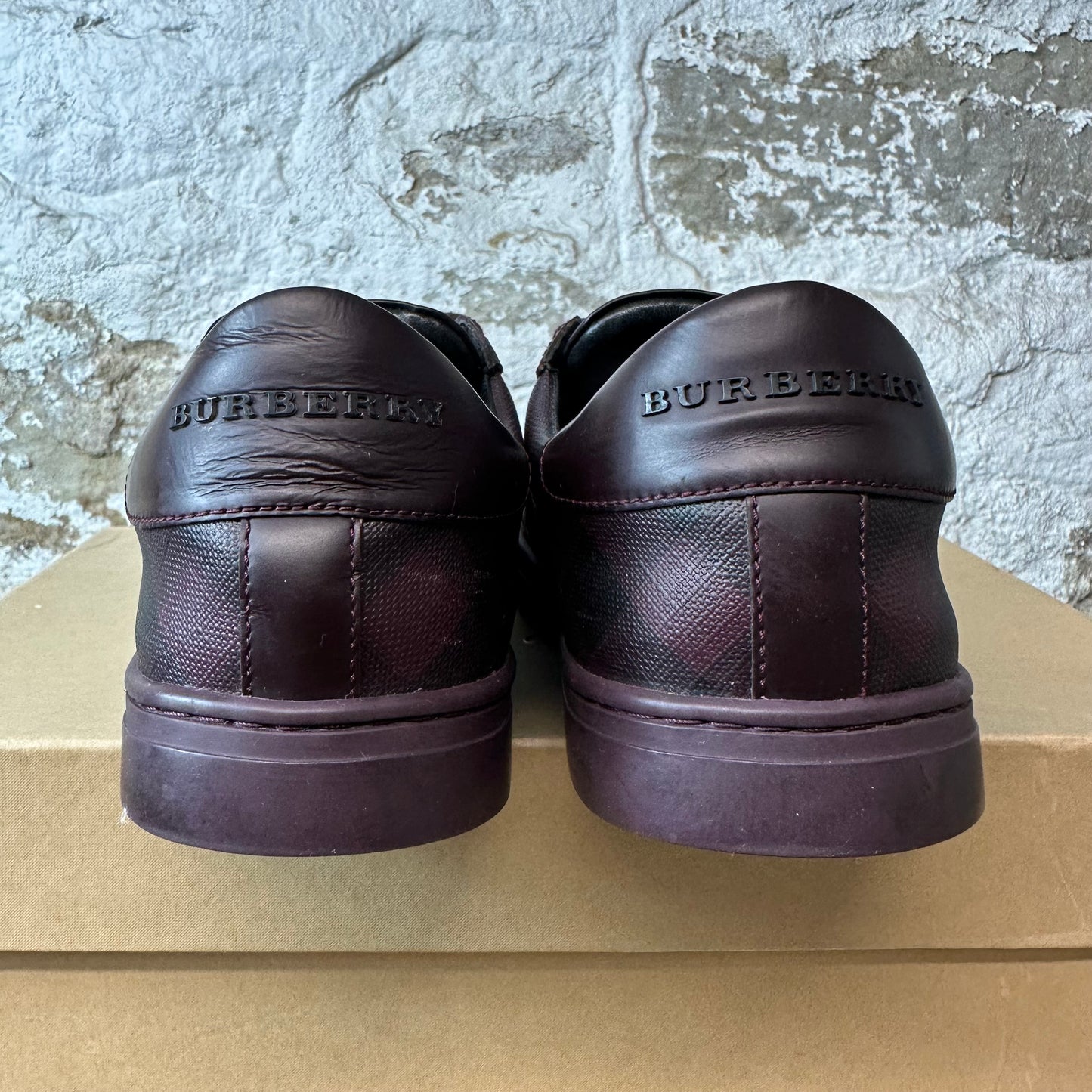 Burberry Ritson Deep Claret Sneaker Sz 7 (40)