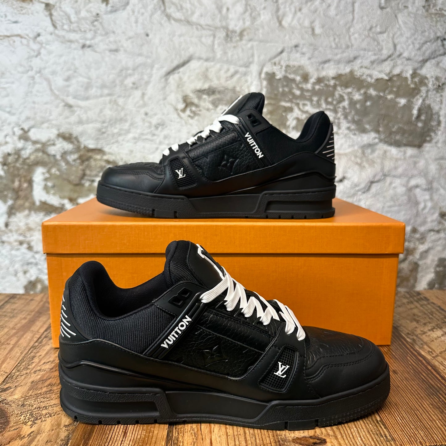 Louis Vuitton Triple Black Trainer Sneaker Sz 8 (6.5LV)