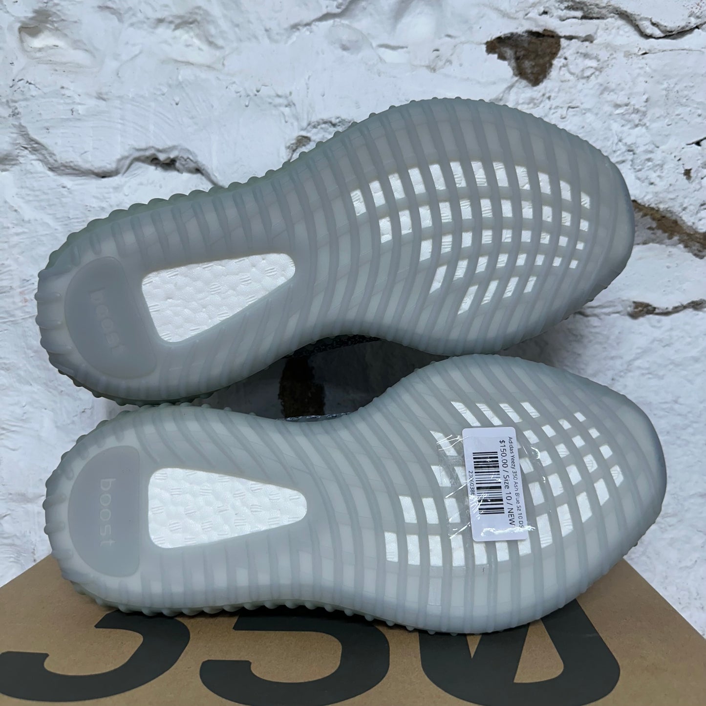 Yeezy 350 V2 Ash Blue Sz 10 DS