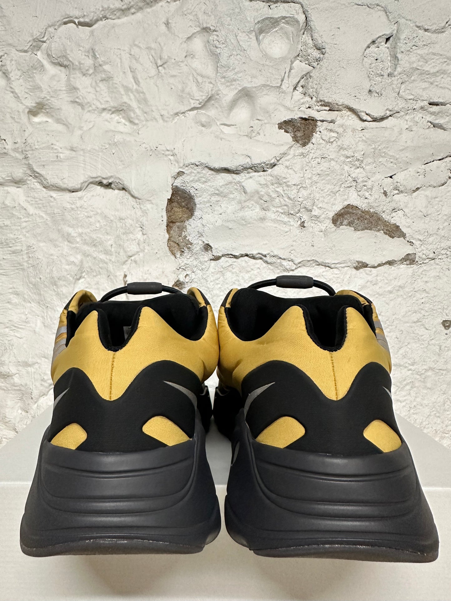 Yeezy 700 MNVN Honey Flux Sz 12.5