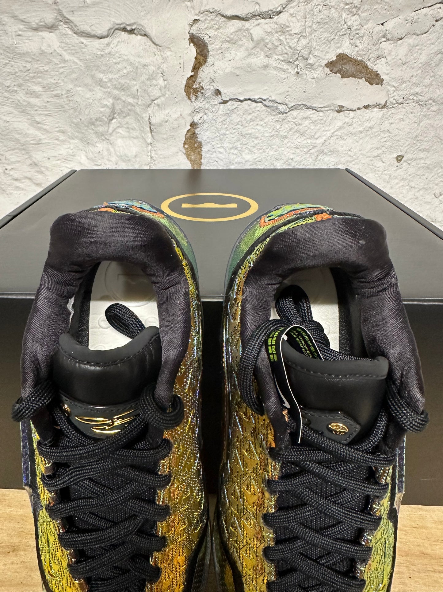 Nike Lebron 23 40K Gold Sz 8 DS