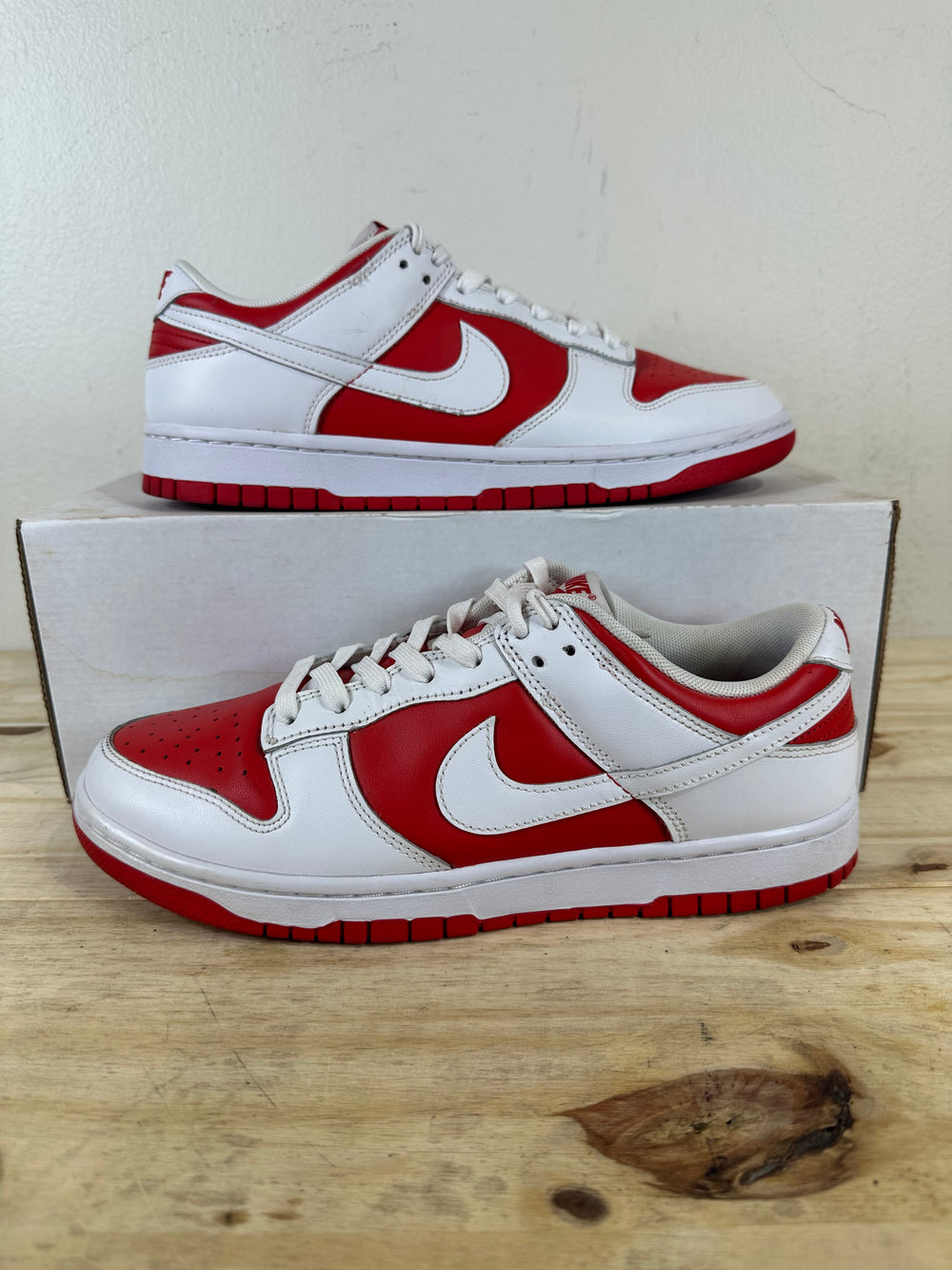 Nike Dunk Low Championship Red Sz 9.5