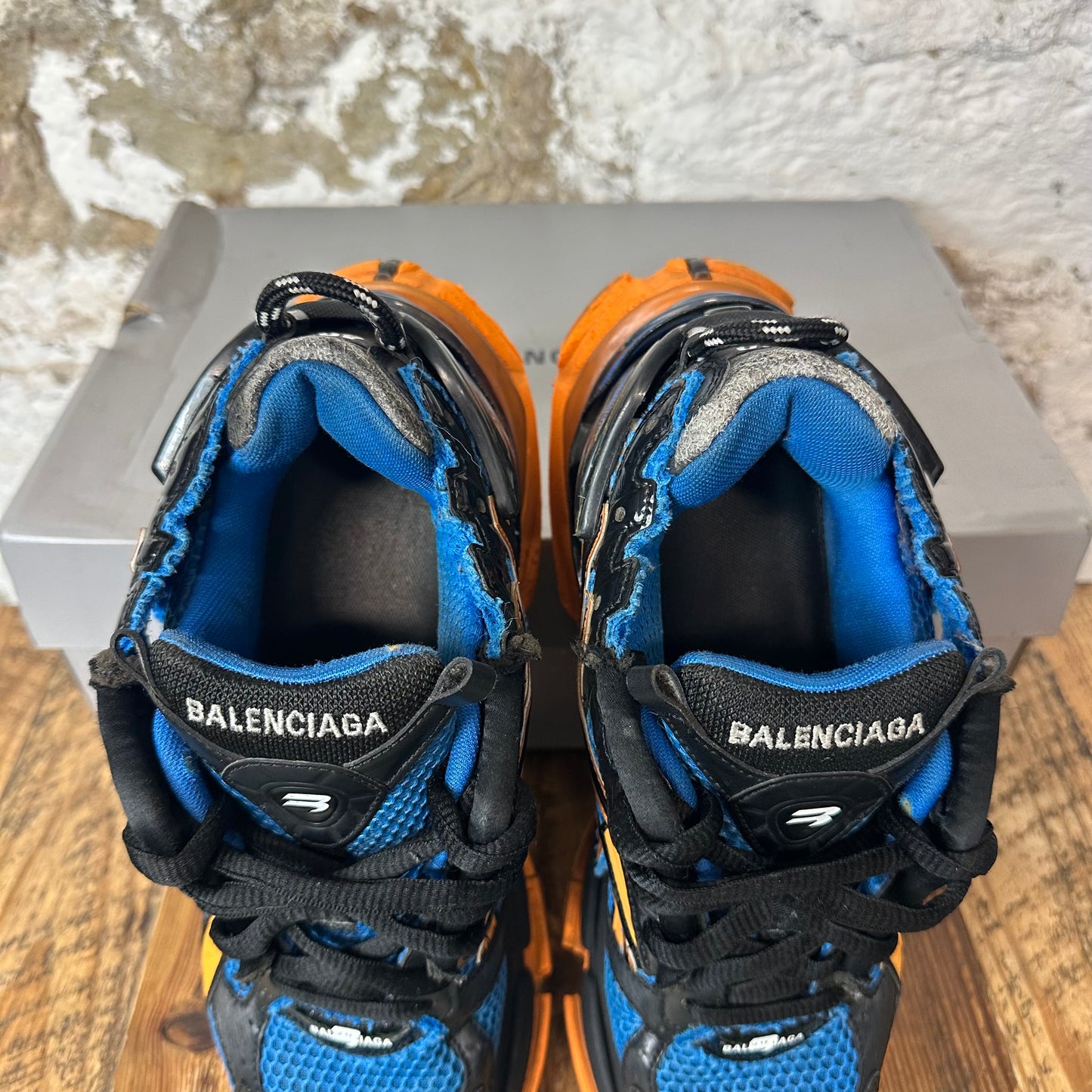 Balenciaga Runner Black Orange Blue Sneaker Sz 9 (42)