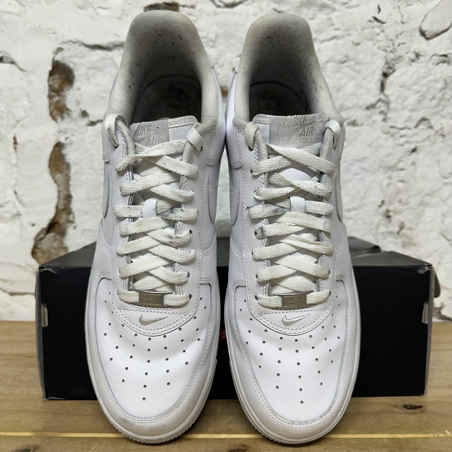 Nike Air Force 1 Low Supreme White Sz 12