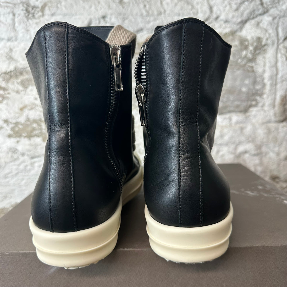 Rick Owens High Jumbo Lace Black Leather Milk Sneaker Sz 9 (42)