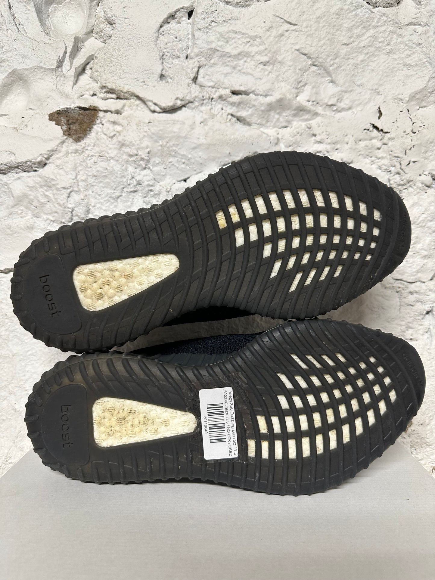 Yeezy 350 V2 Dazzling Blue Sz 11.5