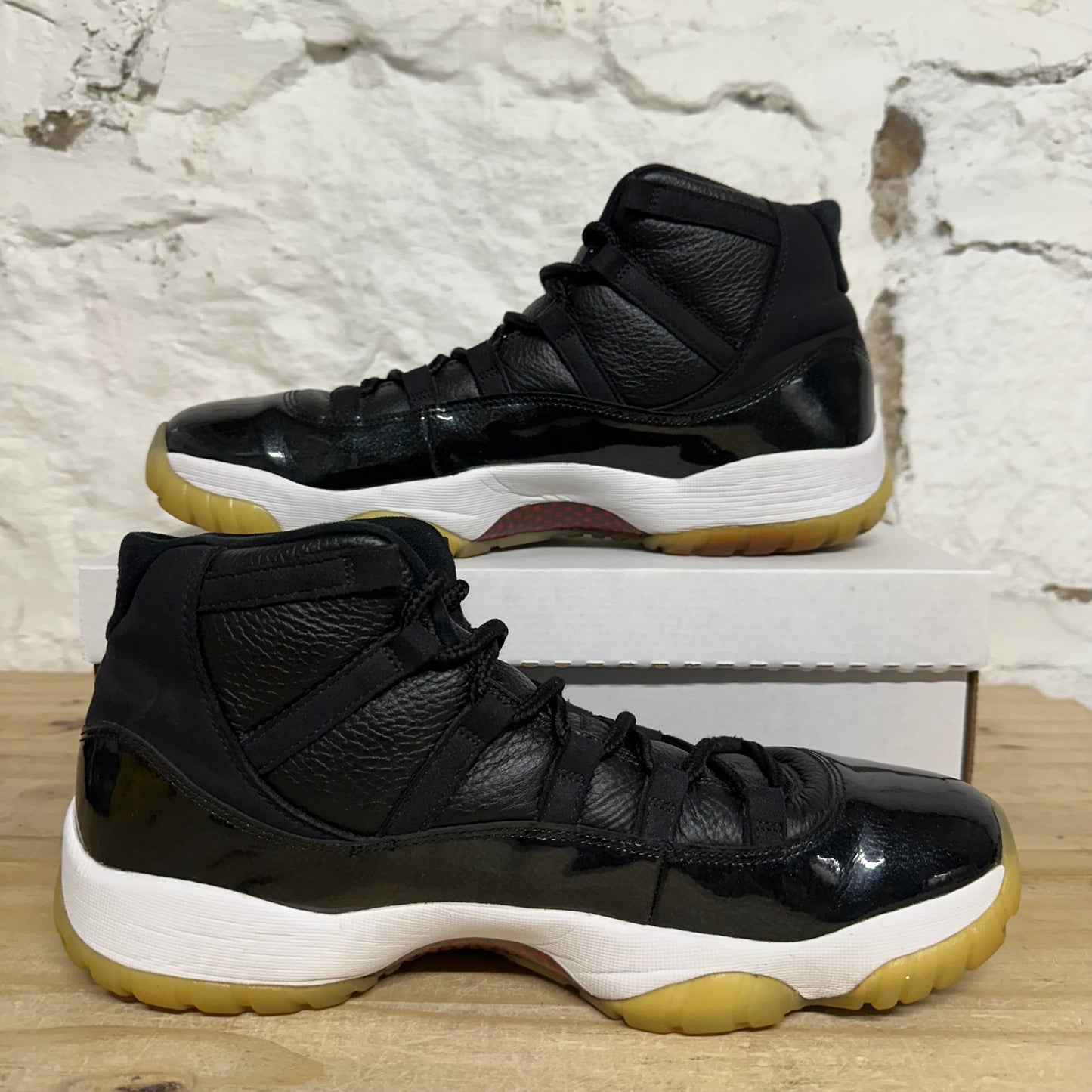 Air Jordan 11 High 72-10 Sz 12