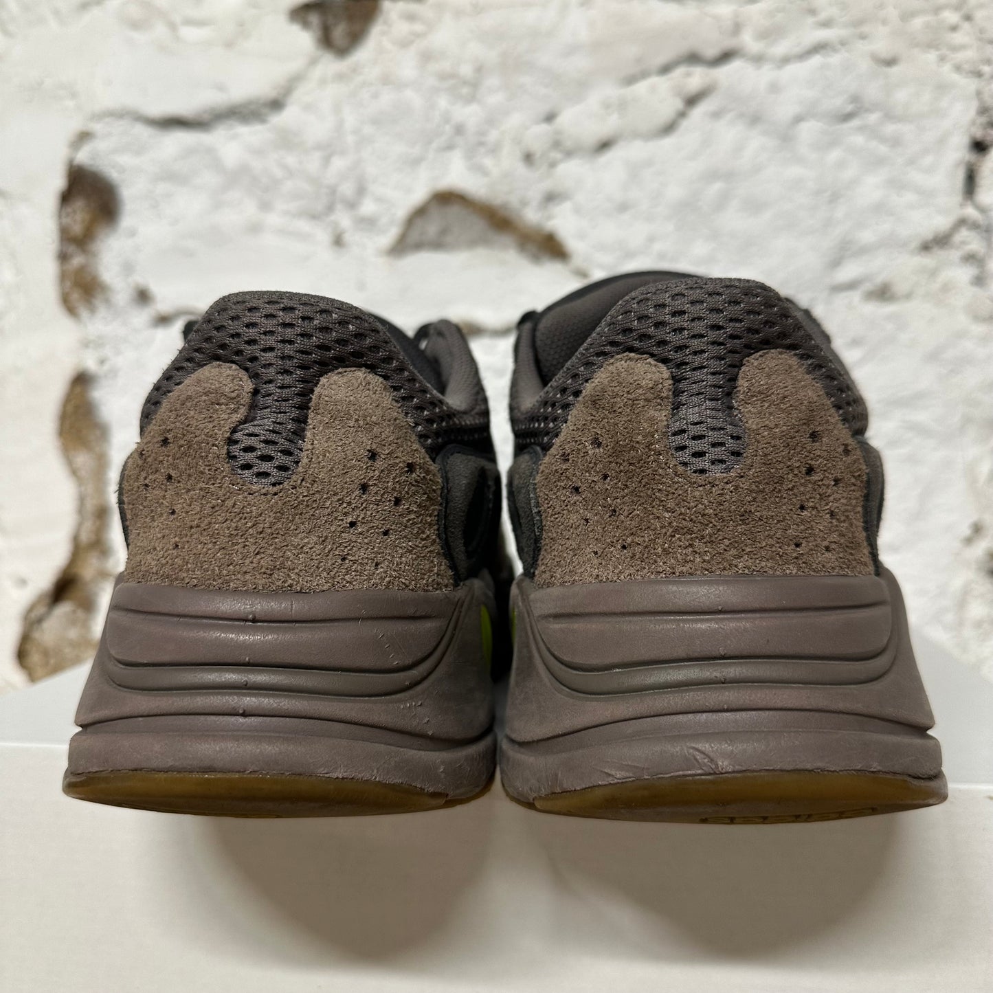 Adidas Yeezy 700 Mauve Sz 10.5