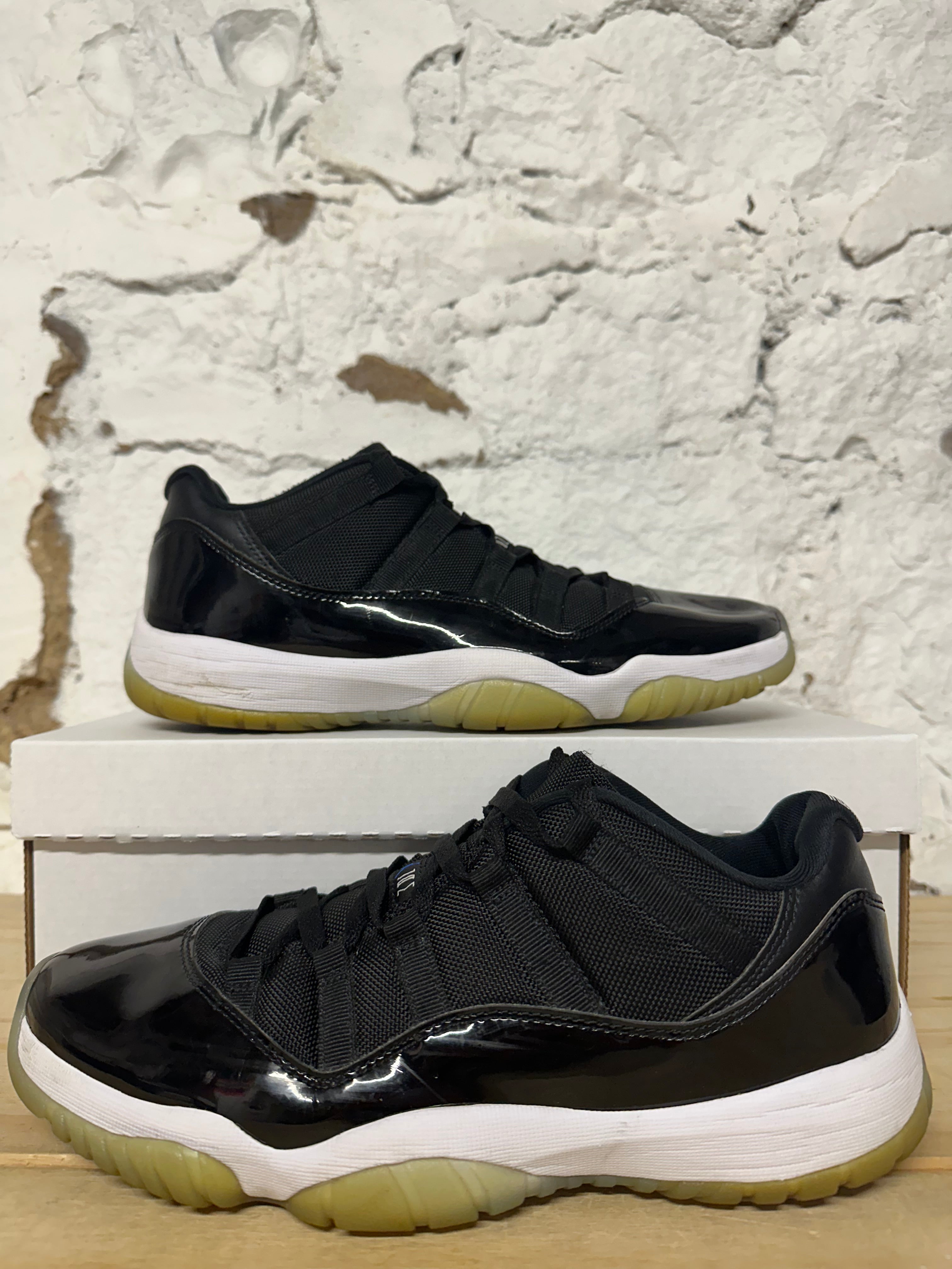 Air Jordan 11 Low Space Jam Sz 10