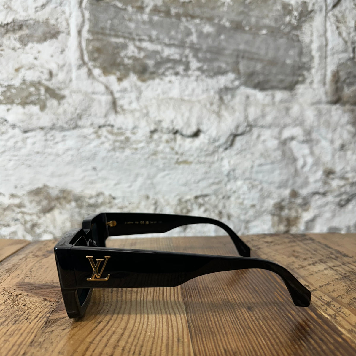 Louis Vuitton Black Clash Square Sunglasses W/ Box