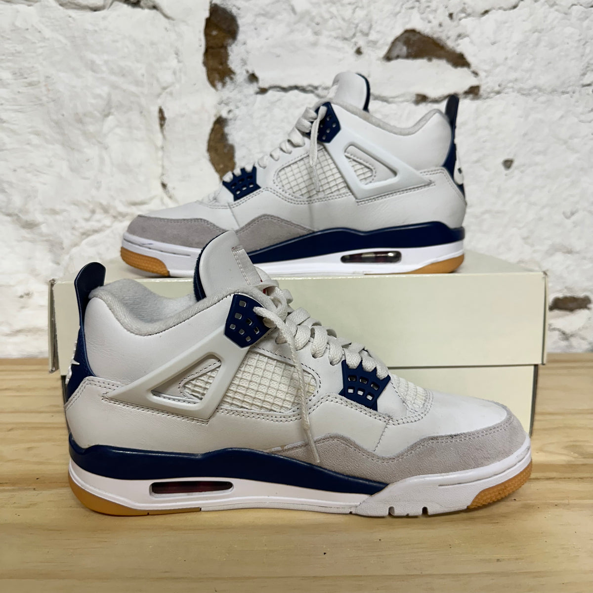 Air Jordan 4 SB Navy Sz 8