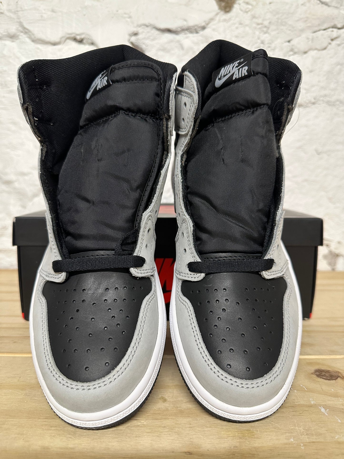 Air Jordan 1 High Shadow 2.0 Sz 9 DS