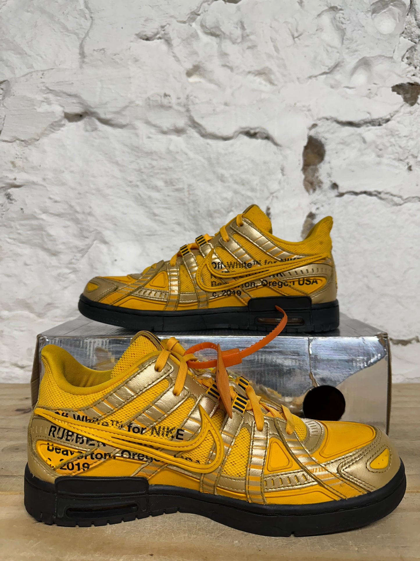 Nike Air Rubber Dunk Off-White University Gold Sz 9